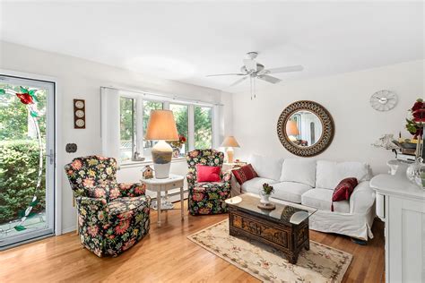 Lighthouse ln - Sep 28, 2021 · Nearby homes similar to 28 Lighthouse Ln have recently sold between $395K to $1M at an average of $530 per square foot. SOLD APR 6, 2023. $750,000 Last Sold Price. 3 Beds. 2 Baths. 1,281 Sq. Ft. 858 S 47Th St, Richmond, CA 94804. SOLD FEB 15, 2023. $1,400,000 Last Sold Price. 